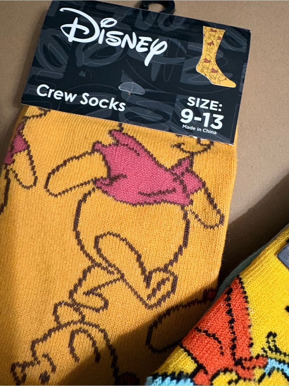 Disney Winnie The Pooh 2 Pairs Graphic Print Stretch Crew Socks Size 9-13 NWT - Picture 4 of 9